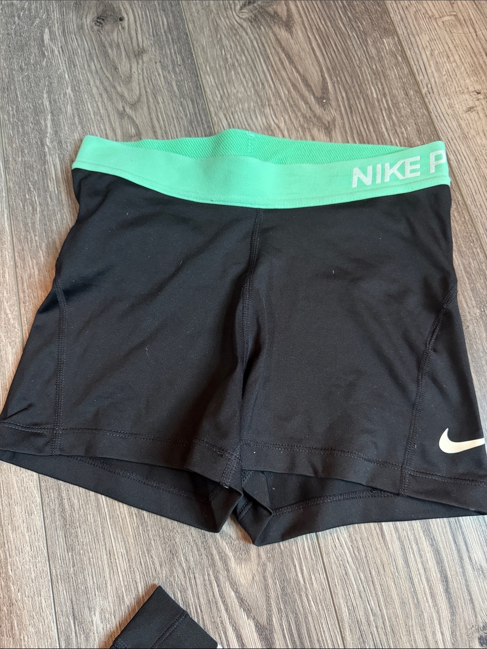 Nike Pro Women's Black Shorts with Mint Green Waistband Size Small